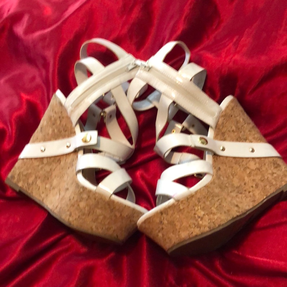 Cork wedge heels